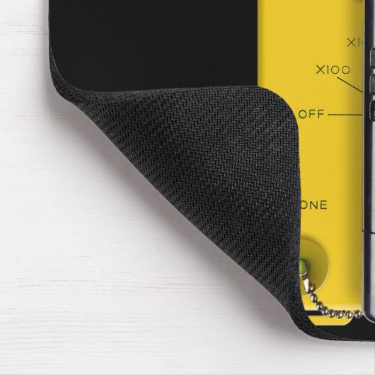 Die Iconic CD V-700 Geiger Counter Mousepad (Ecke)