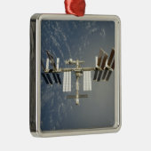 Die Internationale Raumstation fällt zurück Silbernes Ornament (Rechts)
