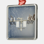 Die Internationale Raumstation fällt zurück Silbernes Ornament (Links)