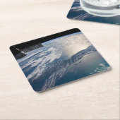 Die Internationale Raumstation über dem Atlantik Rechteckiger Pappuntersetzer (angewinkelt)