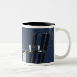 Die internationale Weltraumstation 5 Zweifarbige Tasse