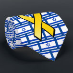 Die israelische Flagge bringt ihnen Zuhause frei Krawatte<br><div class="desc">Diese Hals-Krawatte zeigt Ihre Liebe für Israel mit der israelischen Fahne und den gelben Bändern,  die die Zuhause für die israelischen Geiseln in Gaza symbolisieren.</div>