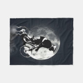 Die Jagd auf den Mond - Mountainbiker Fleecedecke (Vorderseite (Horizontal))
