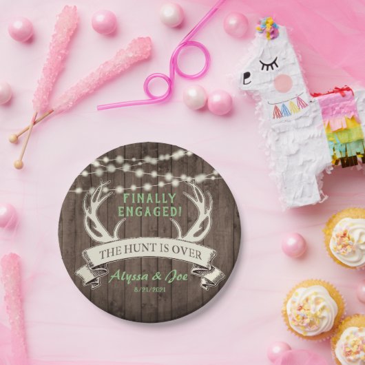 Die Jagd ist über die rustikale Engagement-Partei Pappteller (Party)