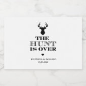 Die Jagd ist über rustikale Hochzeit Alkoholflaschenetikett (Einzelnes Label)