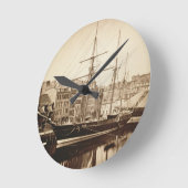 Die Kaiserjacht "La Reine Hortense" in Le Havre Runde Wanduhr (Winkel)