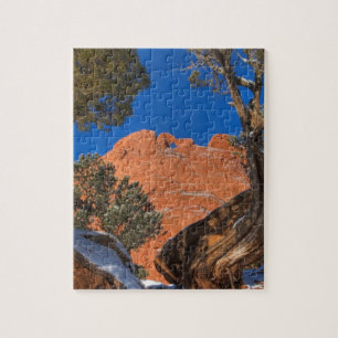 Die Kamele küssen gerahmt durch Baum 01 Puzzle