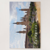 Die Kathedrale unserer Dame der Säule und des Puzzle (Vertikal)