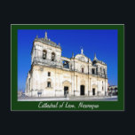 Die Kathedrale von Leon Postkarte<br><div class="desc">Aussicht auf die größte Kathedrale Zentralamerikas in Leon,  Nicaragua.</div>