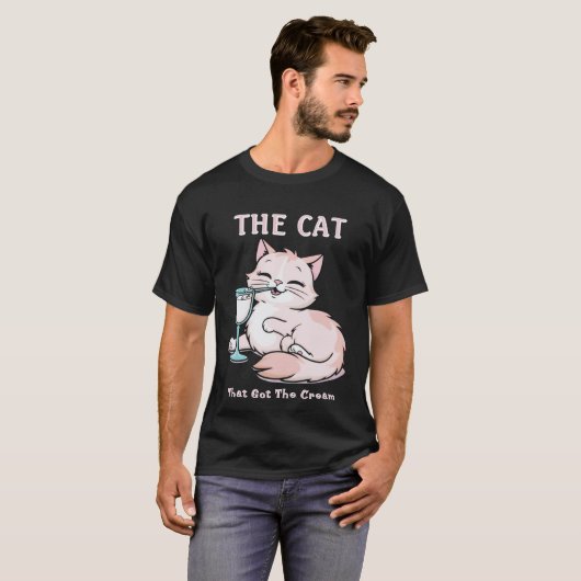 Die Katze, die die Creme zum Schwarzen Unisex Got T-Shirt (Vorne ganz)