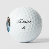 Die Katze, die einen heißen Frühling genießt: Golf Golfball (Logo)