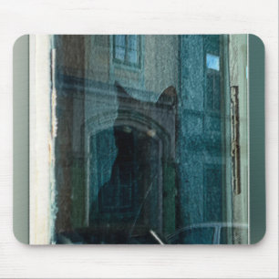 Die Katze im Fenster Mousepad
