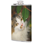 Die Katze und die Kamelie Flachmann (Links)