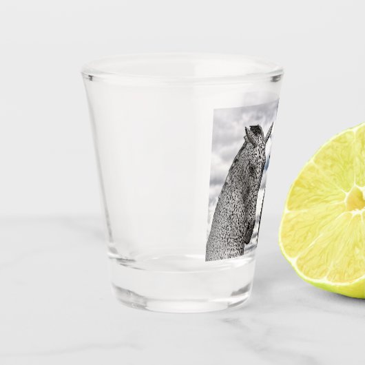 Die Kelpies in Falkirk in Schottland Schnapsglas (Links)