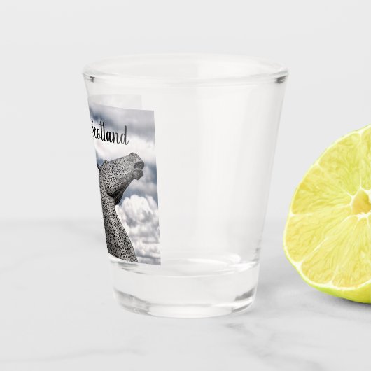 Die Kelpies in Falkirk in Schottland Schnapsglas (Rechts)