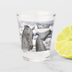 Die Kelpies in Falkirk in Schottland Schnapsglas