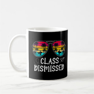 Die Klasse hat die Sommersonnenbrille am letzten S Kaffeetasse