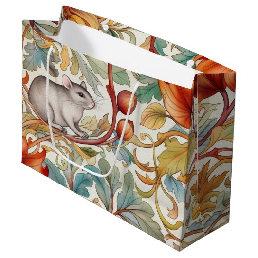 Die kleine Maus auf den Blätter Große Geschenktüte (Vorderseite Schrägansicht)