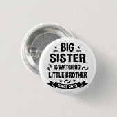 Die kleine Schwester kümmert sich um den großen Br Button (Vorne & Hinten)