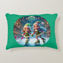 Die kleinen Helfer des Weihnachtsmanns sind innen 