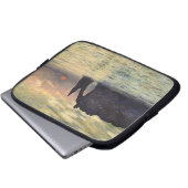 Die Klippe Etretat, Sonnenuntergang von Claude Mon Laptopschutzhülle (Vorne Knopf)