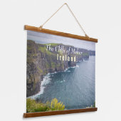 Die Klippen von MoherTowering Cliffs, die irische  Wandteppich Mit Holzrahmen (Gewinkelt)
