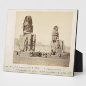 Die Kolossi von Memnon, Statuen von Amenhotep III, Fotoplatte (Seite)