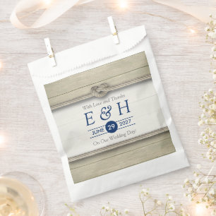 Die Kopplung der bekannten rustikalen Hochzeit Geschenktütchen
