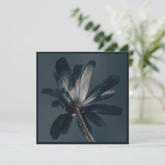 Die köstlich dunkle Blume Karte (Stehend Vorderseite)