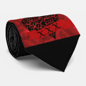 Die Krawatten-Krawatte der Männer, rotes Herz auf Krawatte (Gerollt)