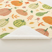 Die Kürbis sind grün und orange, das Muster ist na Sherpadecke (3/4)