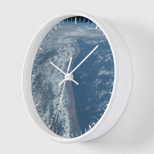 Die Küste des Indischen Ozeans in Kenia und Somali Uhr (Winkel)