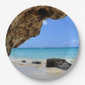 Die Küste des tropischen Strandes mit dem großen F Pappteller (Vorderseite)