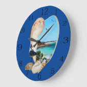 Die Lage in einer Muschel am Strand, Große Wanduhr (Winkel)