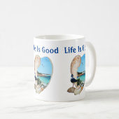 Die Lage in einer Muschel am Strand, Kaffeetasse (VorderseiteRechts)