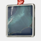 Die lange schmale Eleuthra-Insel der Bahamas Ornament Aus Metall (Links)