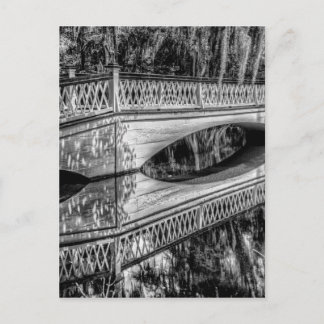 Die lange weiße Brücke (b&w).jpg Postkarte