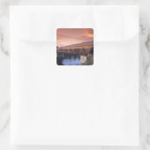 Die längste überdachte Brücke in den Vereinigten S Quadratischer Aufkleber (Tasche)