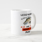 Die legendären Walleye-Fischer sind im Mai Geboren Jumbo-Tasse (Vorderseite Rechts)