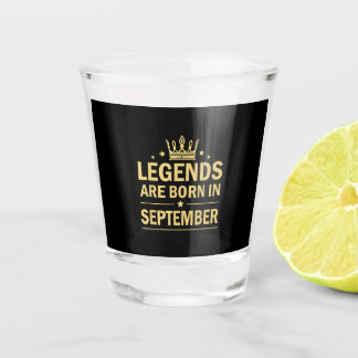Die Legenden sind im September zum Geburtstag Gebo Schnapsglas
