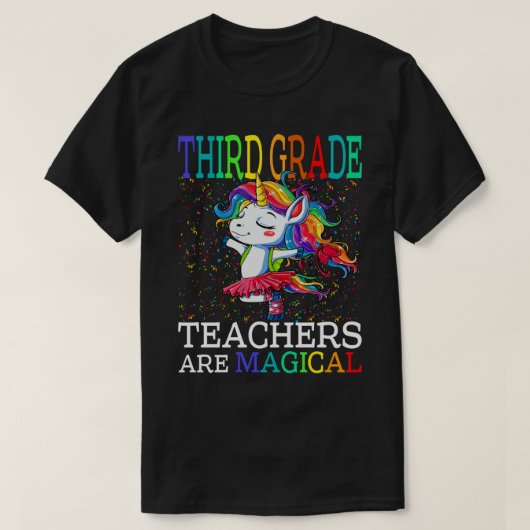 Die Lehrer der dritten Klasse sind magisch, eingeb T-Shirt (Design vorne)