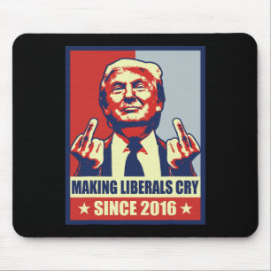 Die Liberalen fordern den Präsidenten Donald Trump Mousepad