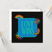 Die Liebe gewinnt. Gay Regenbogen lgbtq Karte (Vorderseite/Rückseite Beispiel)