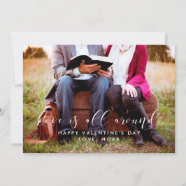 Die Liebe ist rund um Valentinstag Fotokarte Feiertagskarte