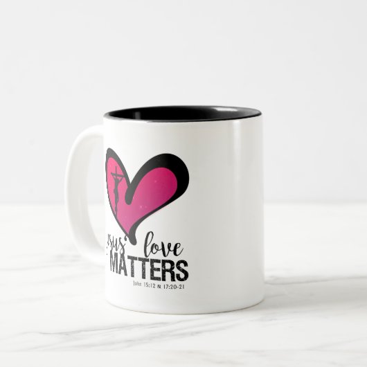 Die Liebe Jesu Zweifarbige Tasse (Vorderseite Links)