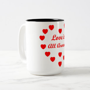 Die Liebe liegt rund um die klassische Tasse, 325 Zweifarbige Tasse