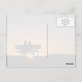 Die Liebe schien ein paar Sitzplätze auf einer Ban Postkarte (Rückseite)
