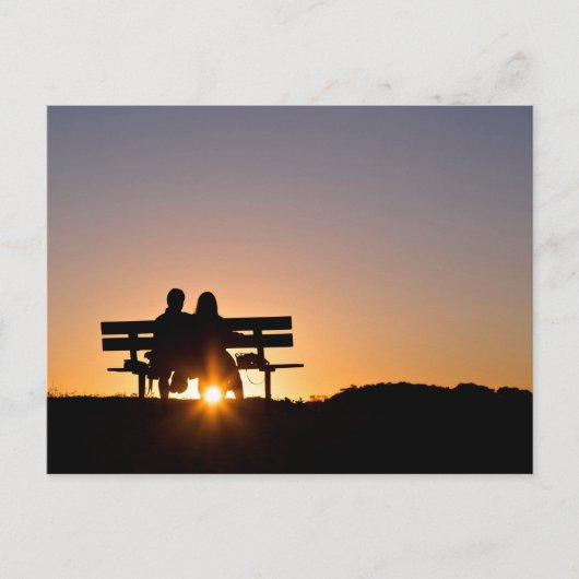 Die Liebe schien ein paar Sitzplätze auf einer Ban Postkarte (Vorderseite)