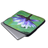 Die Lila Wasserlilie Laptopschutzhülle (Vorne Knopf)