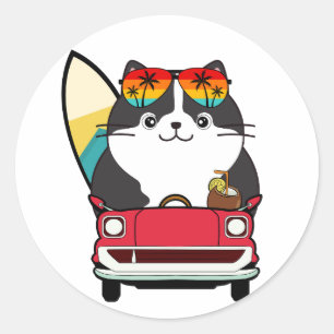 Die lustige Katze fährt zum Strand Runder Aufkleber